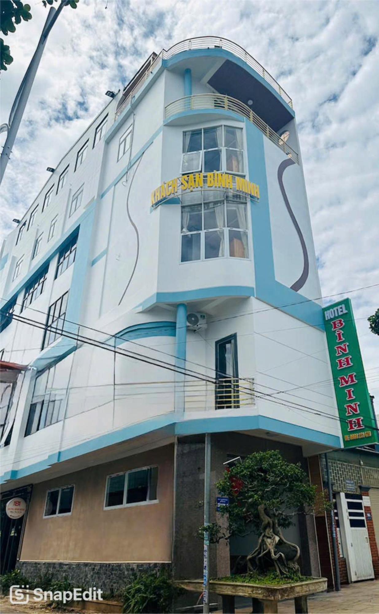 Binh Minh Hotel Плейку Экстерьер фото