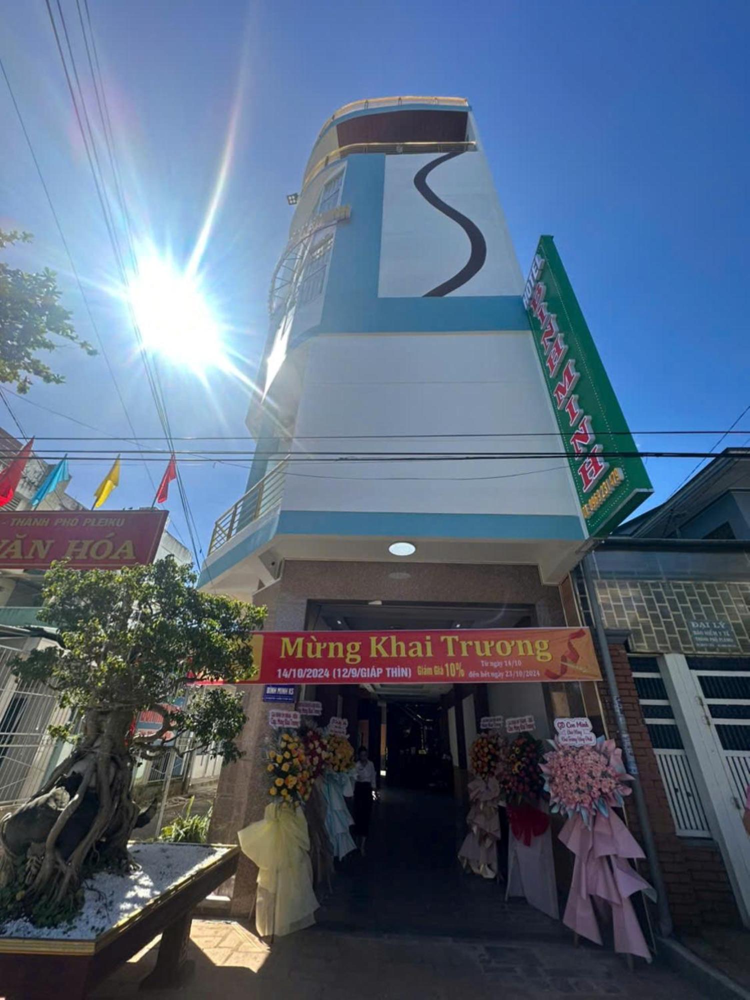 Binh Minh Hotel Плейку Экстерьер фото